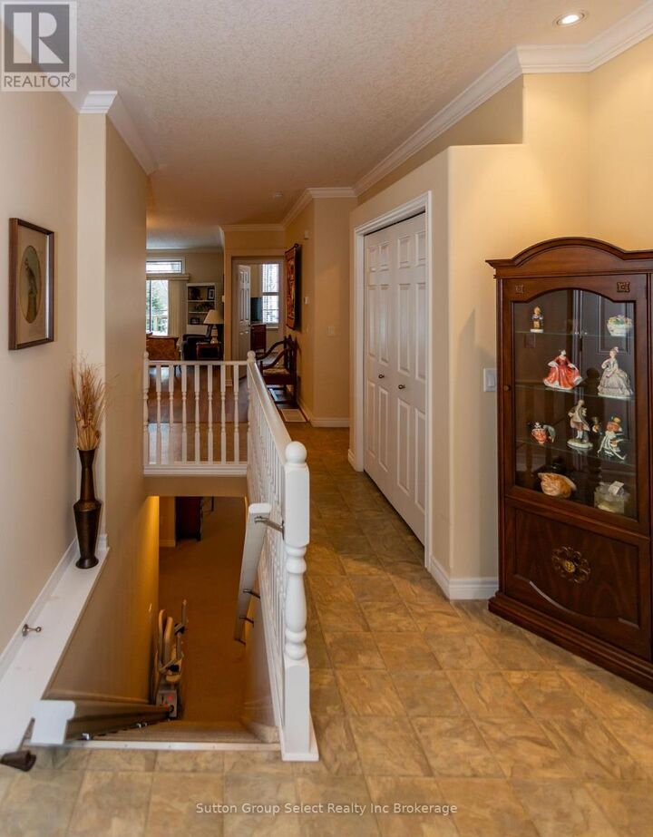 Property Photo:  540 Spitfire Street 22  ON N4T 0C2 