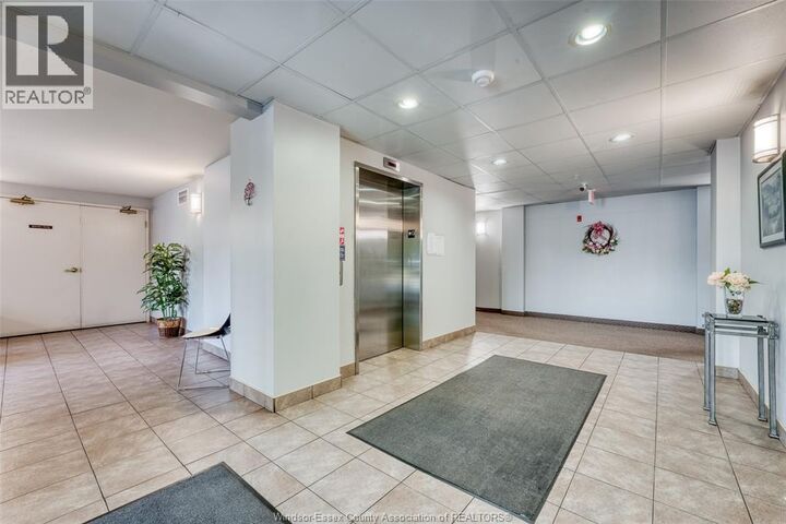 Property Photo:  2650 Sandwich West Parkway 411  ON N9H 0A7 