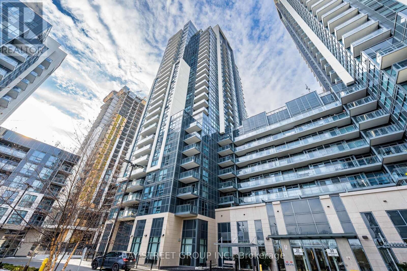 Property Photo:  20 Meadowglen Place  ON M1G 0A9 