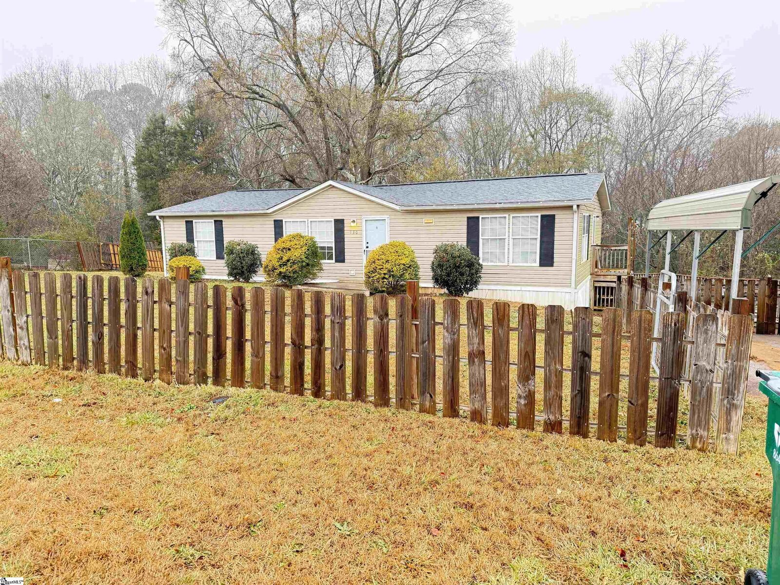 Property Photo: 130 Peaceful Valley Road SC 29307
