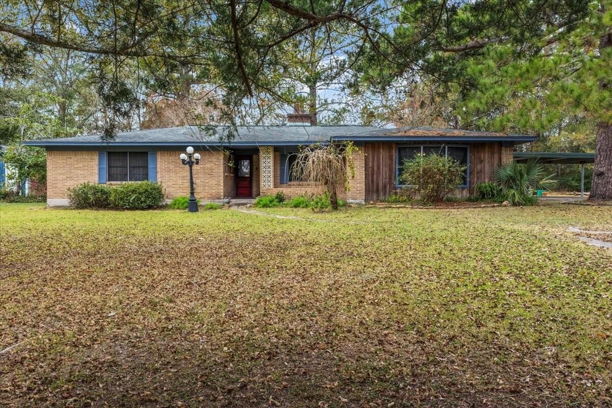 Property Photo:  65 County Road 4011  TX 77535 