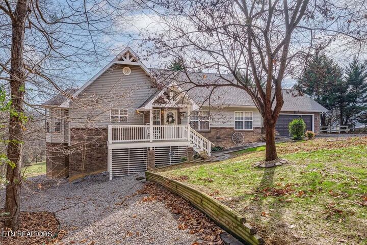 Property Photo: 830 Mountain Grove Lane TN 37865