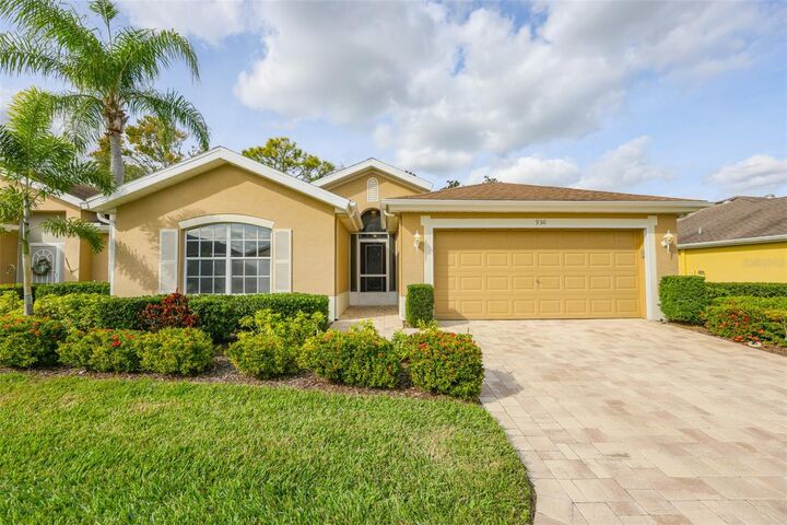 Property Photo:  930 Villeroy Greens Drive  FL 33573 