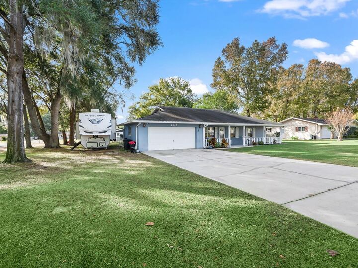 Property Photo:  6040 SE 126th Lane  FL 34420 