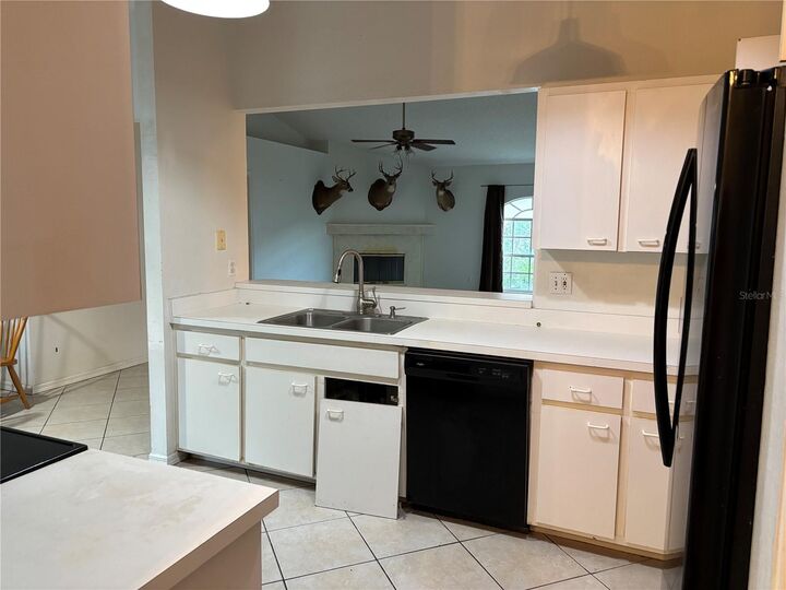 Property Photo: 2405 Appaloosa Circle FL 34240