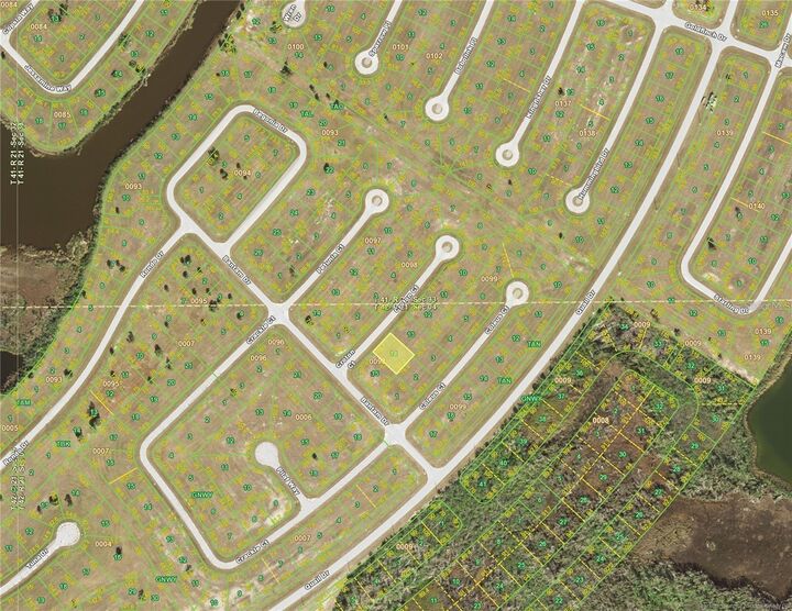 Property Photo:  4 Croton Court  FL 33946 