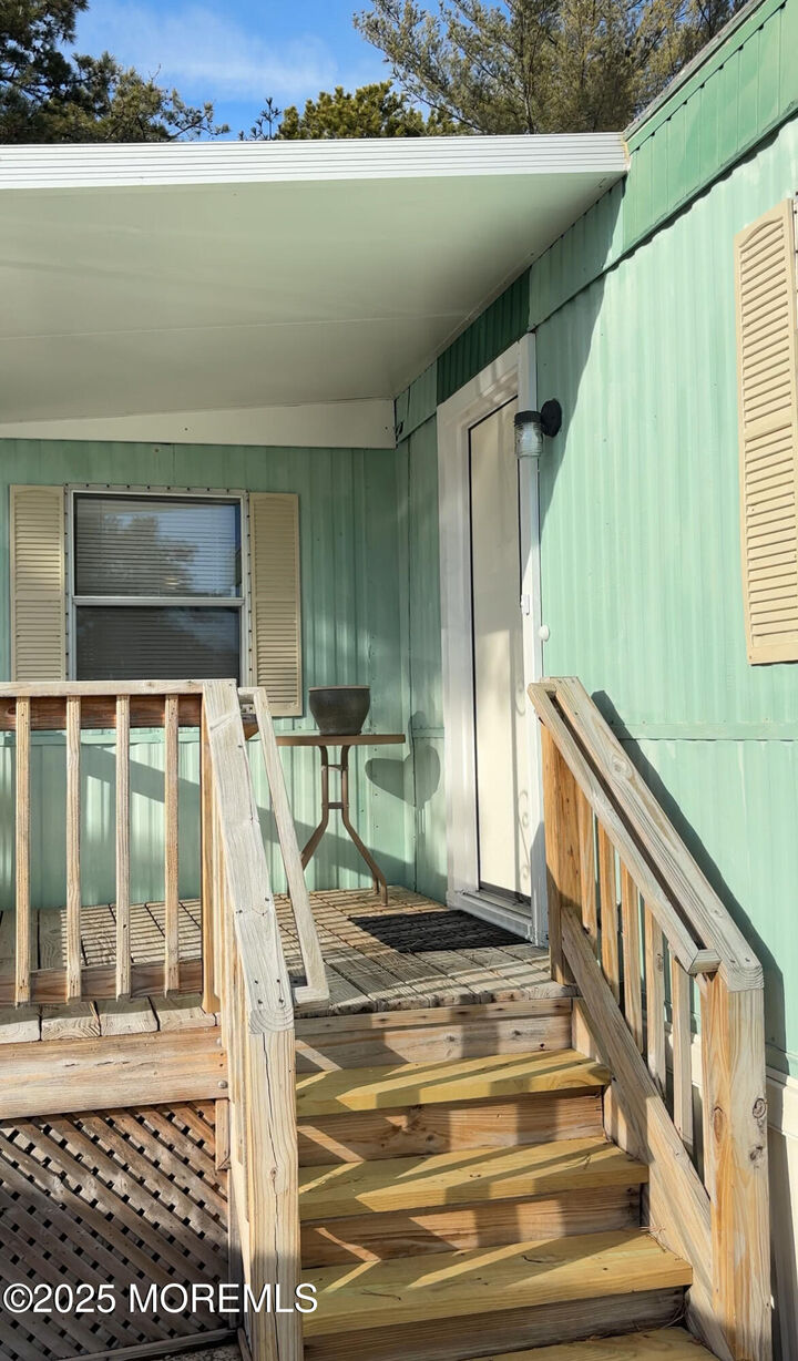 Property Photo:  20 Eagle Drive  NJ 08759 