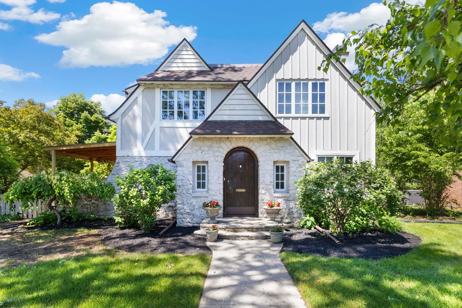 Property Photo:  2412 Harlem Boulevard  IL 61103 