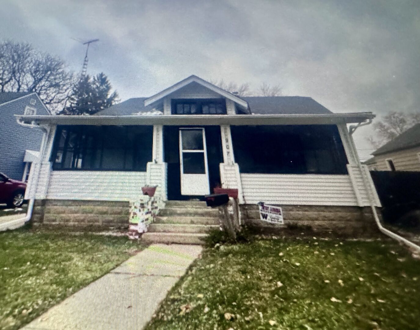 Property Photo:  807 Spruce Street  IL 60506 