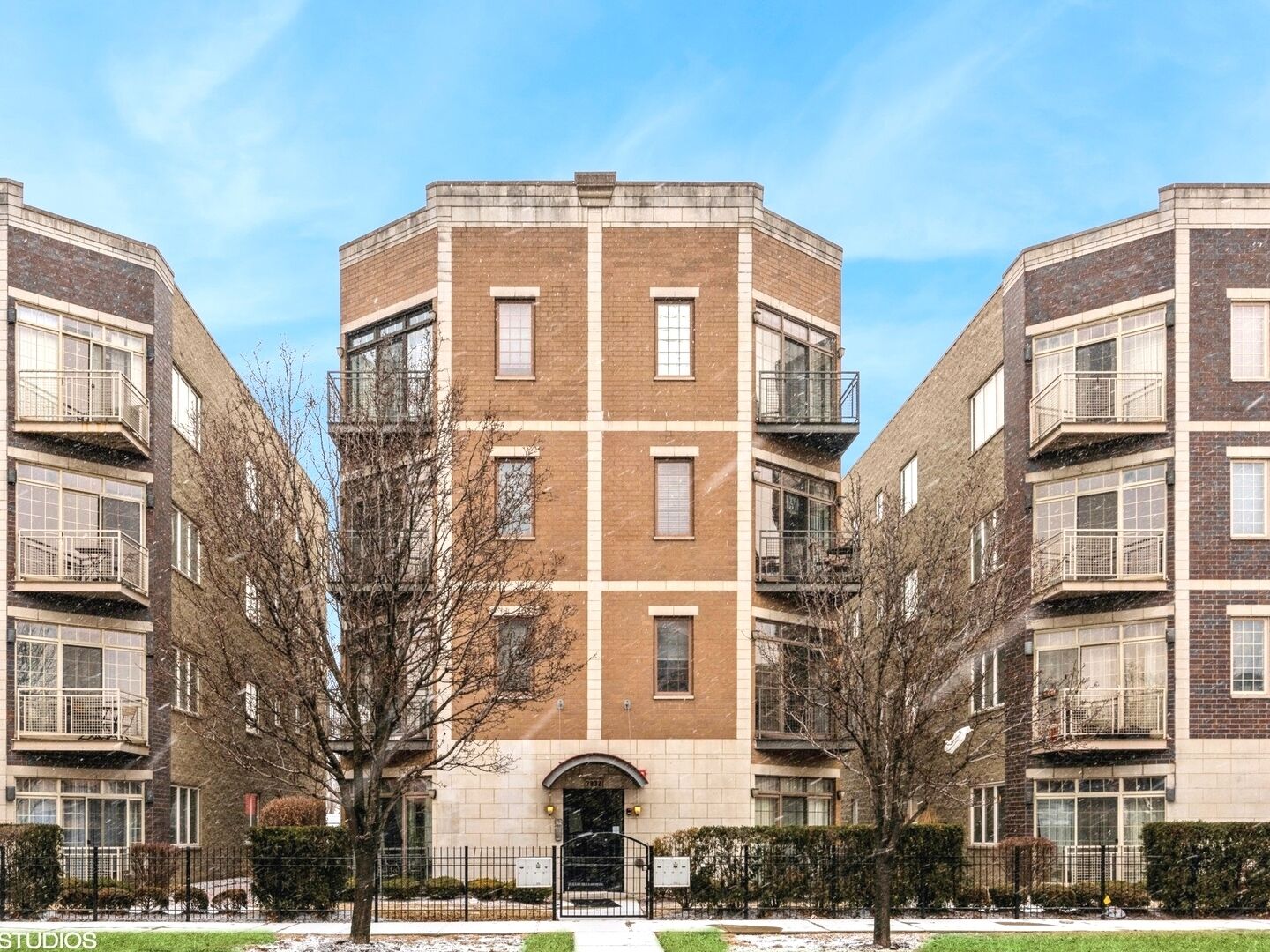 Property Photo:  7932 W Grand Avenue 2W  IL 60707 