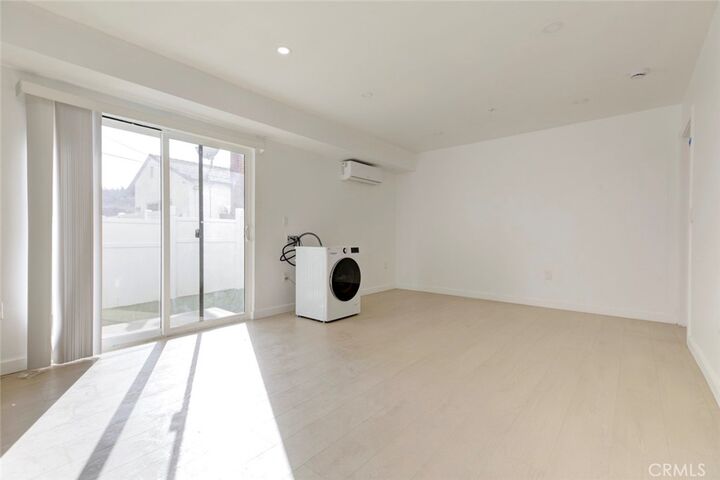 Property Photo:  5654 1/2 Cartwright  CA 91601 