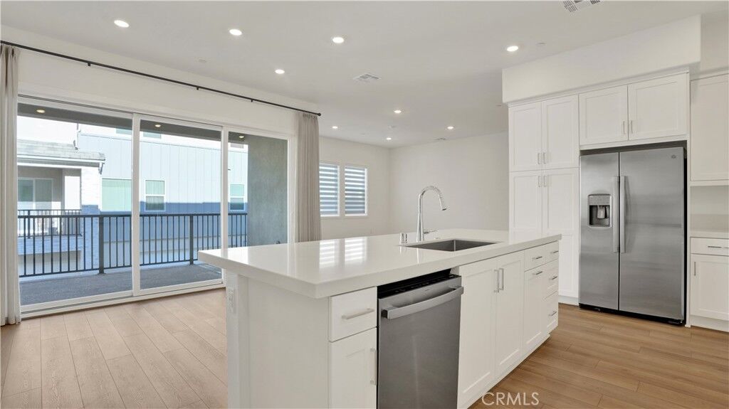 Property Photo: 236 Knot CA 92618