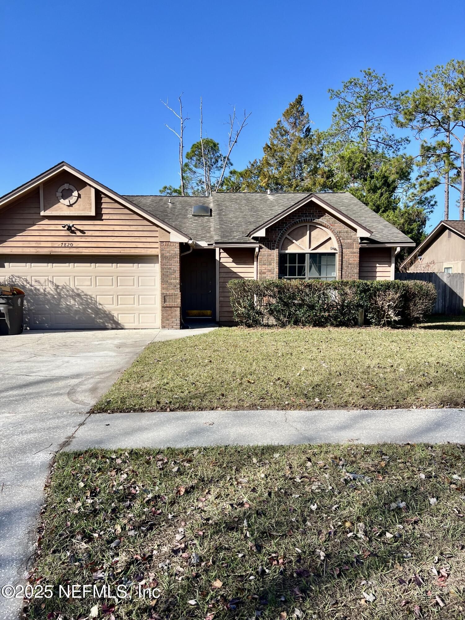 Property Photo:  7820 Collins Ridge Boulevard E  FL 32244 
