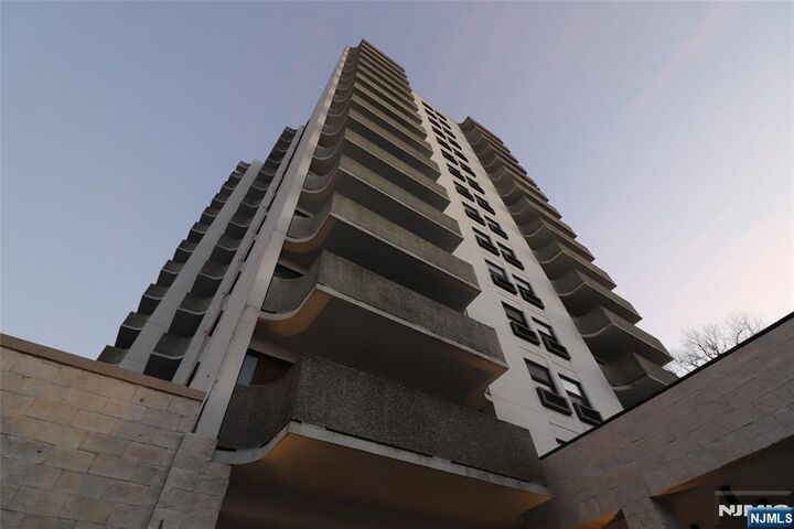 Property Photo:  1600 Center Avenue 12C  NJ 07024 