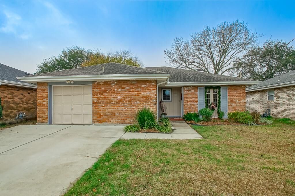 Property Photo: 3213 Maryland Avenue LA 70065