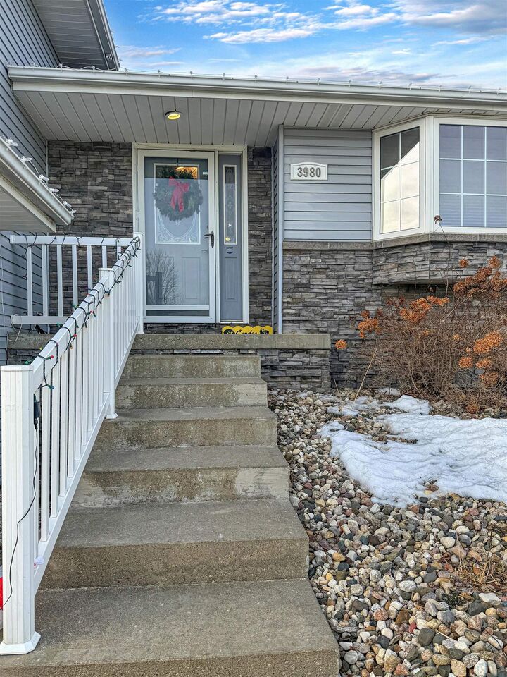Property Photo:  3980 Fieldcrest Dr  IA 51103 