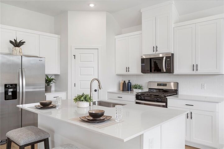 Property Photo: 539 W Canada Drive AR 72730