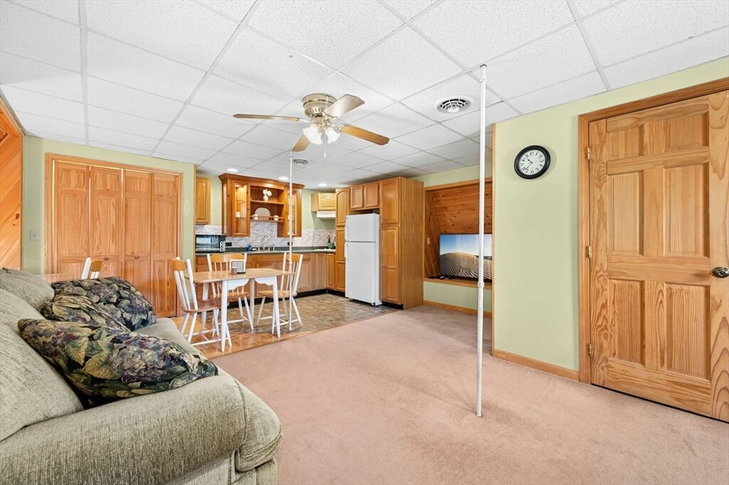 Property Photo:  94 South Oxford Street 1  MA 01527 