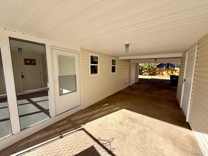 Property Photo:  130 Sikes Dr  FL 32539 