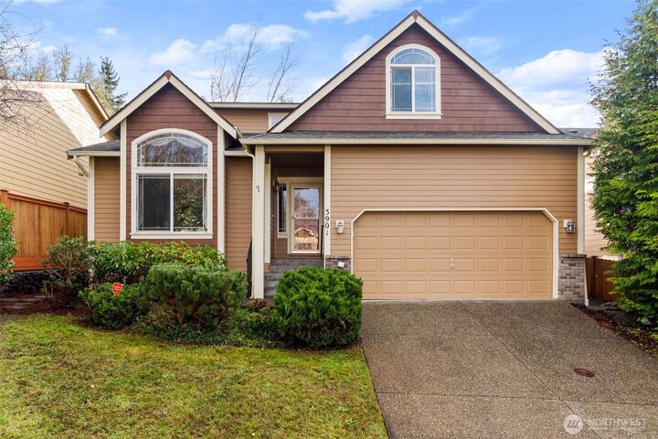 Property Photo:  3901  Cooper Crest Drive NW  WA 98502 