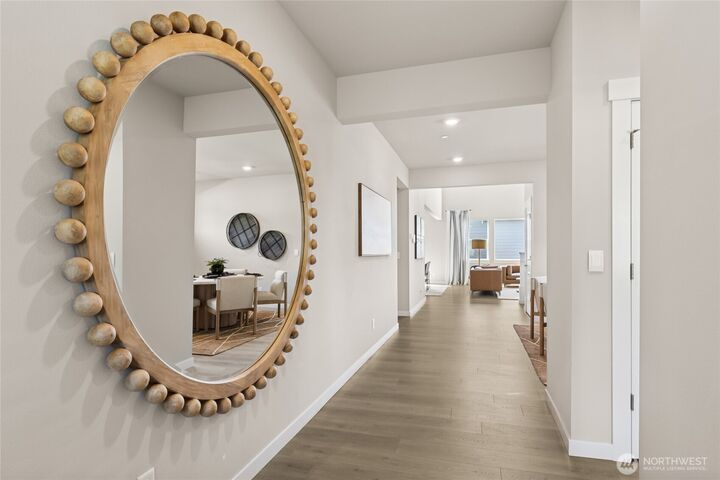 Property Photo: 613 SE 11th Place 54 WA 98045