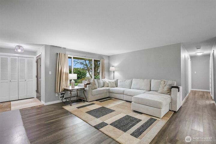 Property Photo:  5322  79th Place NE  WA 98270 