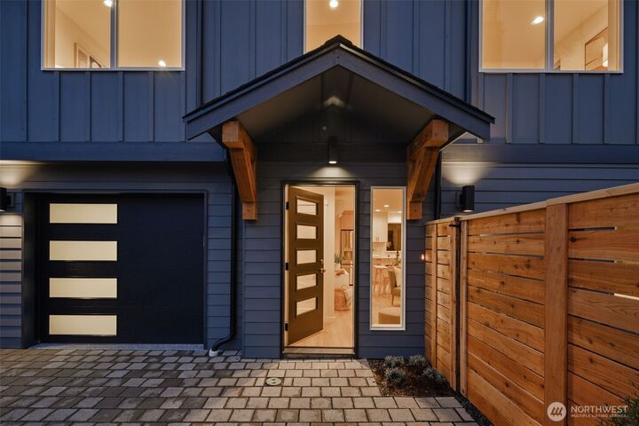 Property Photo: 1109 26th Avenue WA 98122