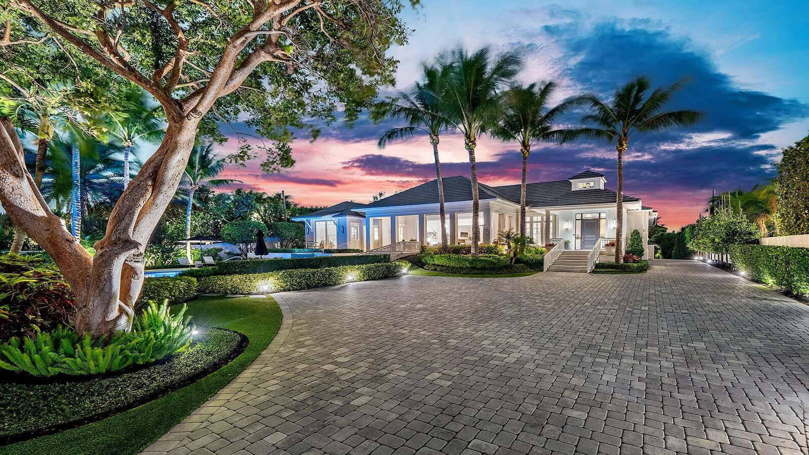 Property Photo:  702 N Ocean Boulevard  FL 33483 