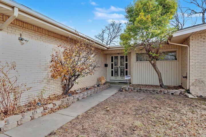 Property Photo:  2446 N Coolidge Ave  KS 67204-5616 