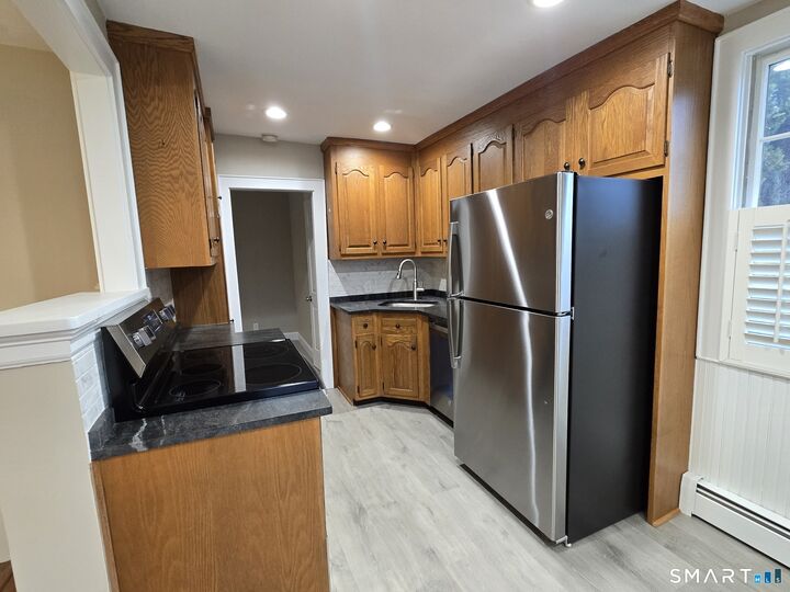 Property Photo:  508 West Street  CT 06489 