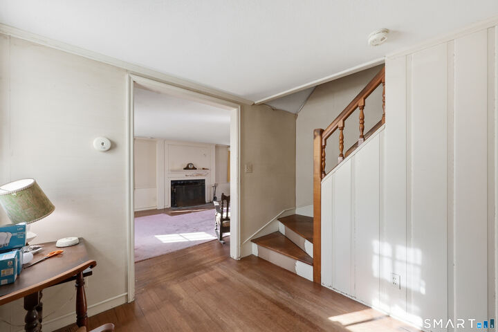 Property Photo:  38 Roberts Lane  CT 06107 