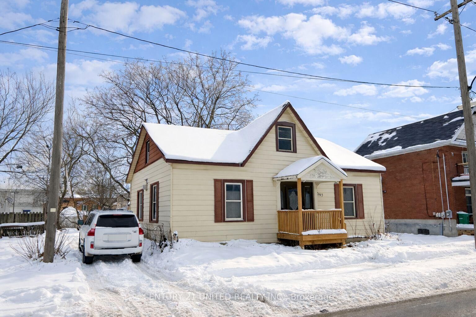 Property Photo:  263 Bethune Street  ON K9J 3L5 
