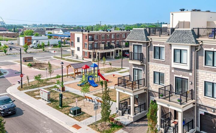 Property Photo:  23 Canton Lane 43  ON L4A 4W8 