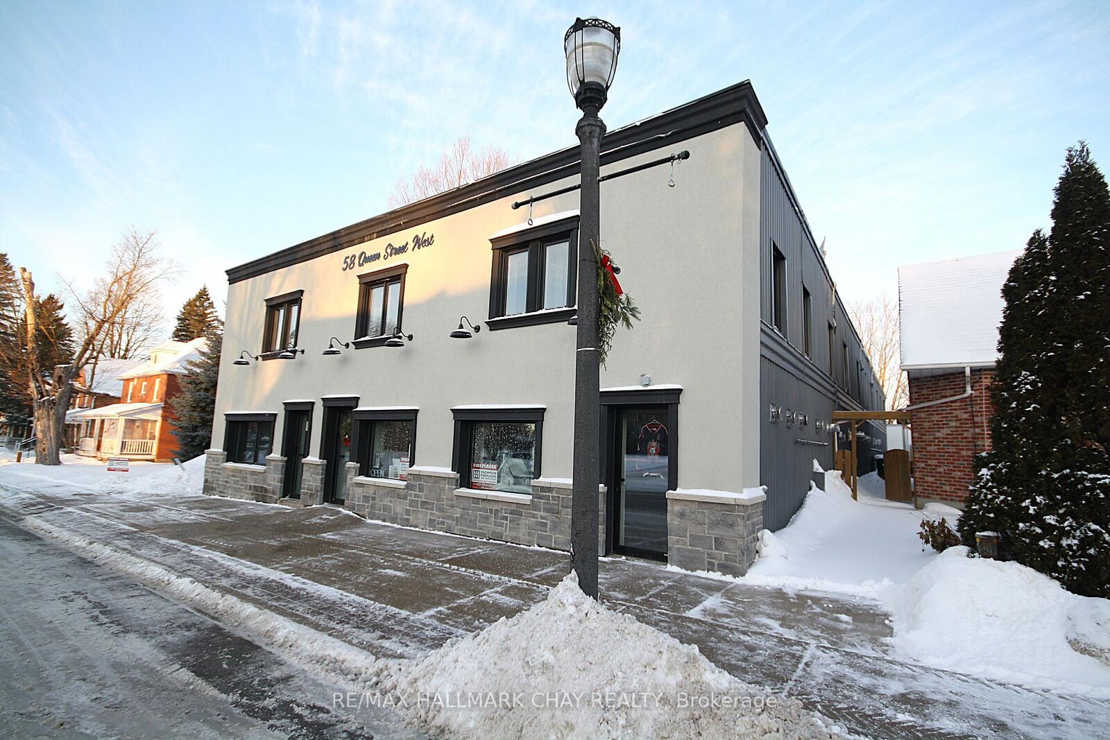 Property Photo: 58 Queen St Street W ON L0L 1P0