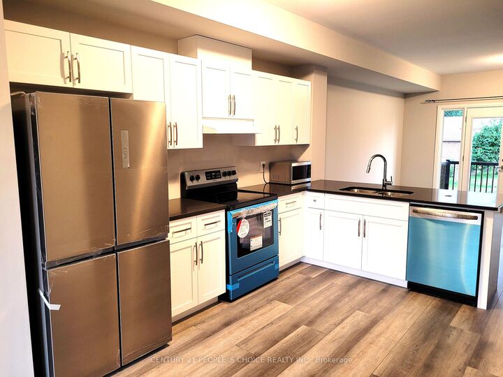 Property Photo:  720 Grey Street 37  ON N3S 0K2 