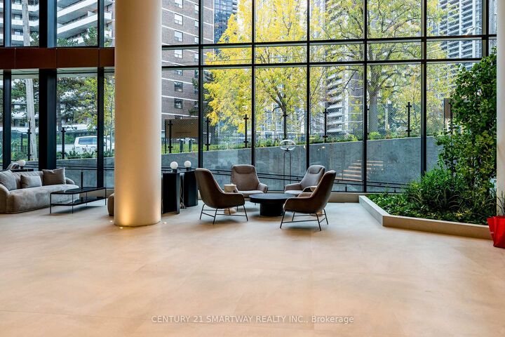 Property Photo:  60 Central Park Roadway N/A 1105  ON M9A 0E6 