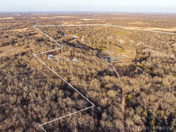 Property Photo:  368100 E 1010 Road  OK 74829 