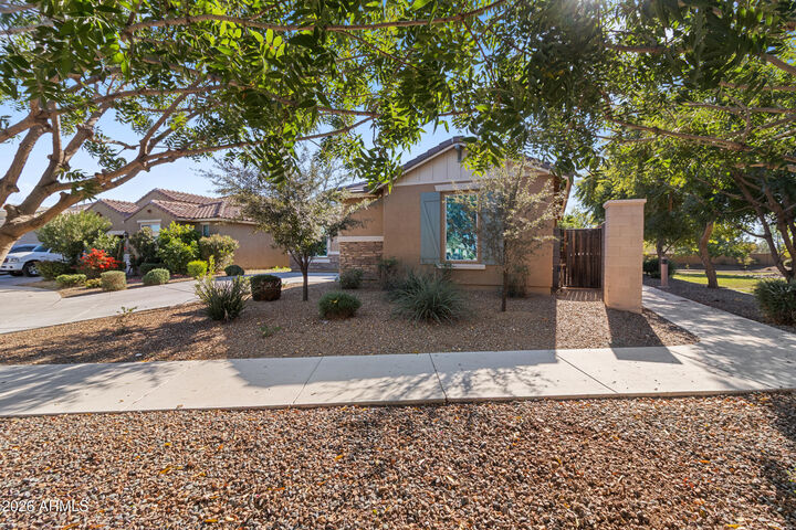 Property Photo:  10257 W Lawrence Lane  AZ 85345 