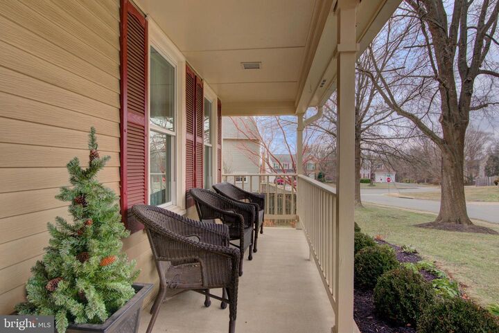 Property Photo: 17372 Hilltop Drive VA 20132