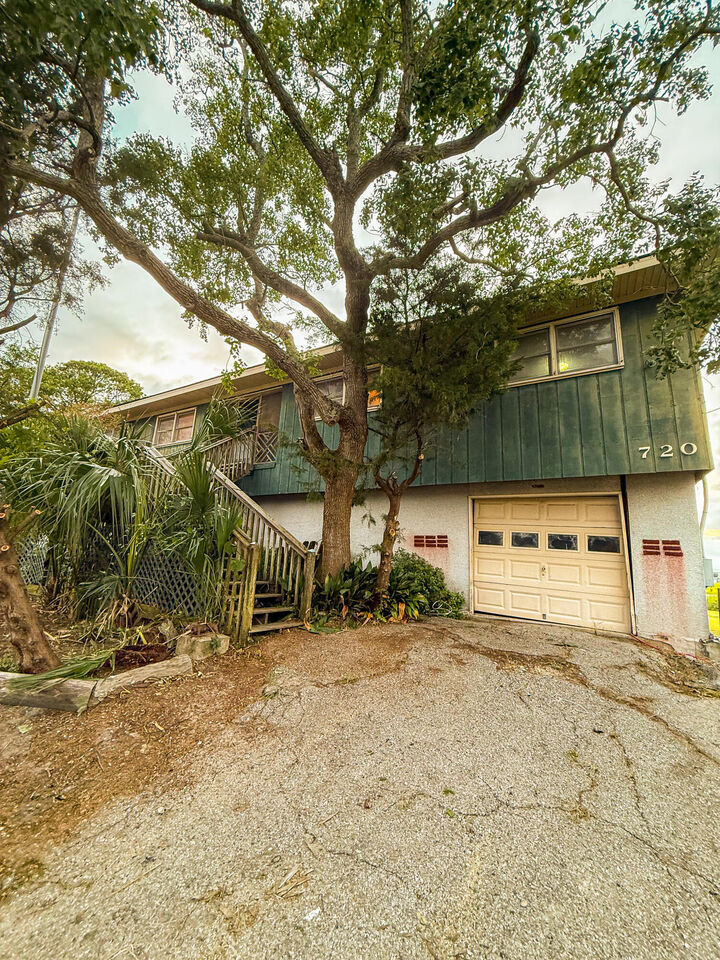 Property Photo:  720 E Erie Avenue  SC 29439 