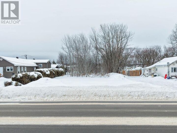 Photo de la propriété:  412 Second Lin  ON P6C 2J7 