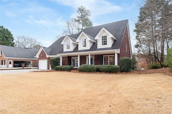 Property Photo:  2800 Towne Village Drive  GA 30097 