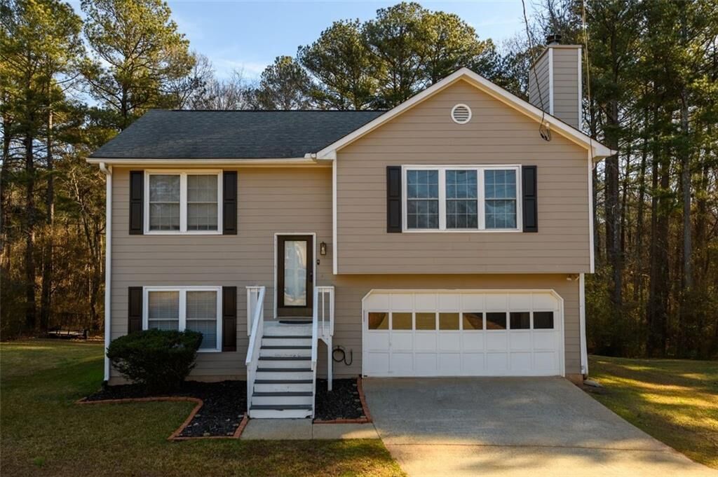 Property Photo: 2585 Dacula Ridge Drive GA 30019