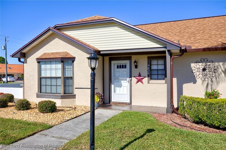 Property Photo: 4826 Vilabella Drive FL 33872