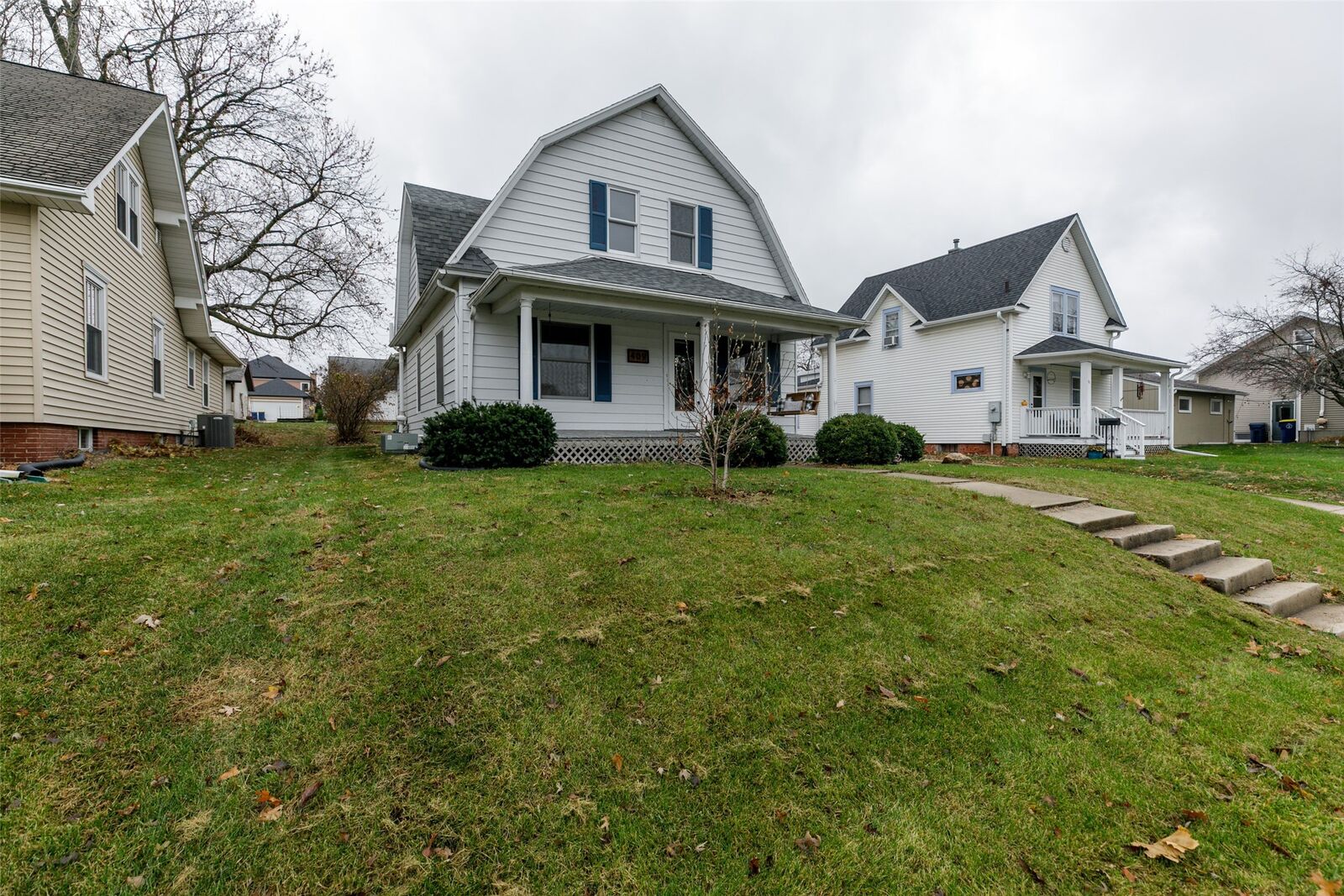 Property Photo:  409 Washington Street  IA 50219 