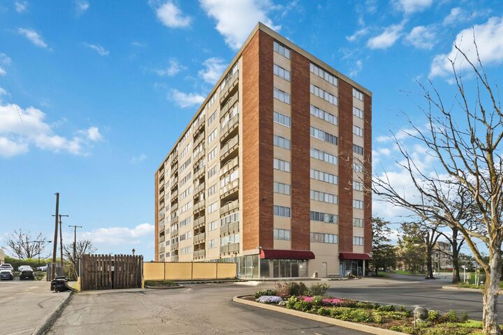 Property Photo:  2121 Nicholasville Road Suite 107  KY 40503 