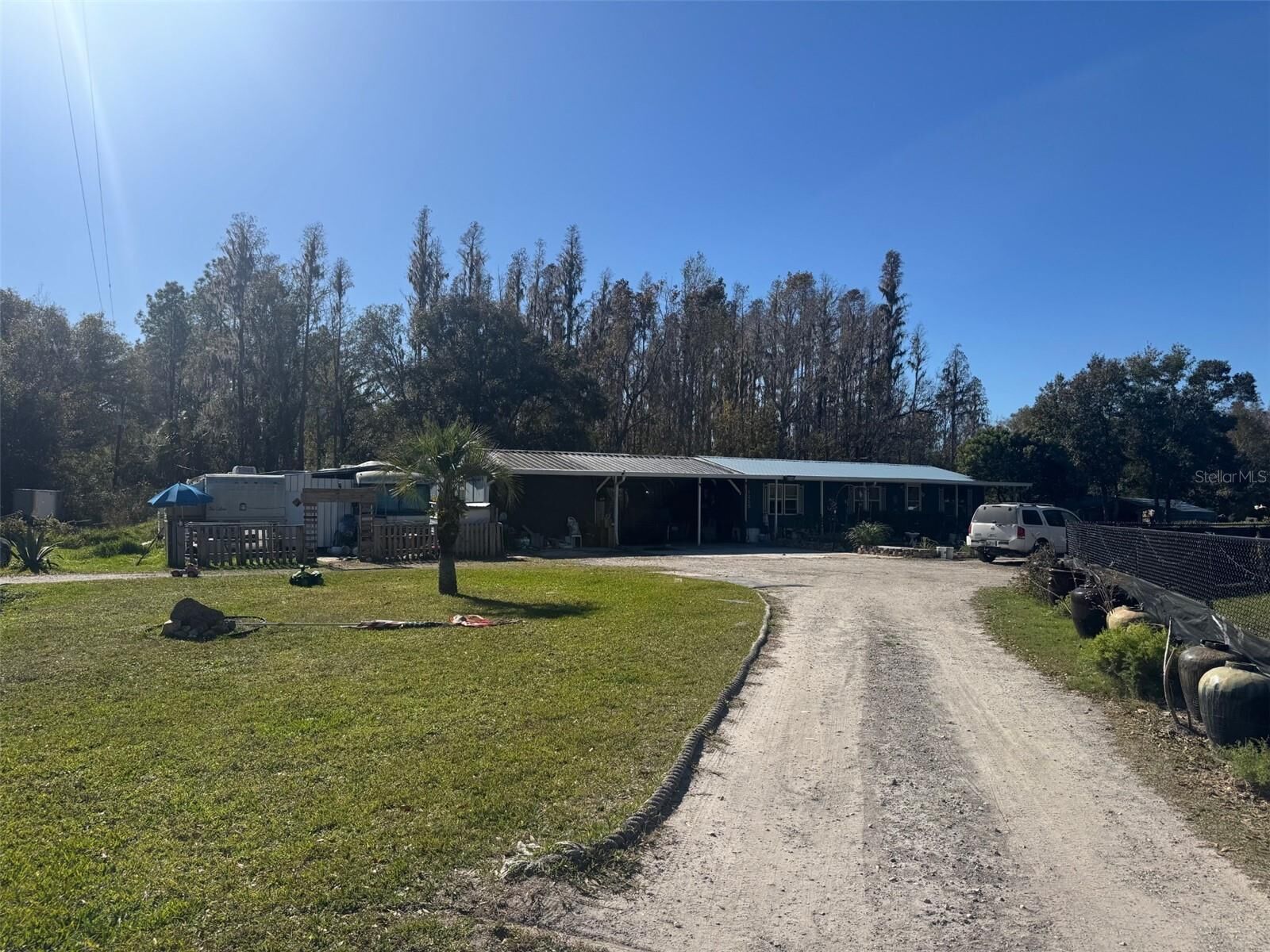 Property Photo: 1215 Killdeer Drive FL 33540