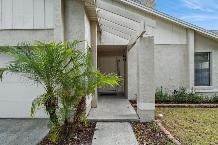 Property Photo:  1417 Bridlebrook Drive  FL 32707 