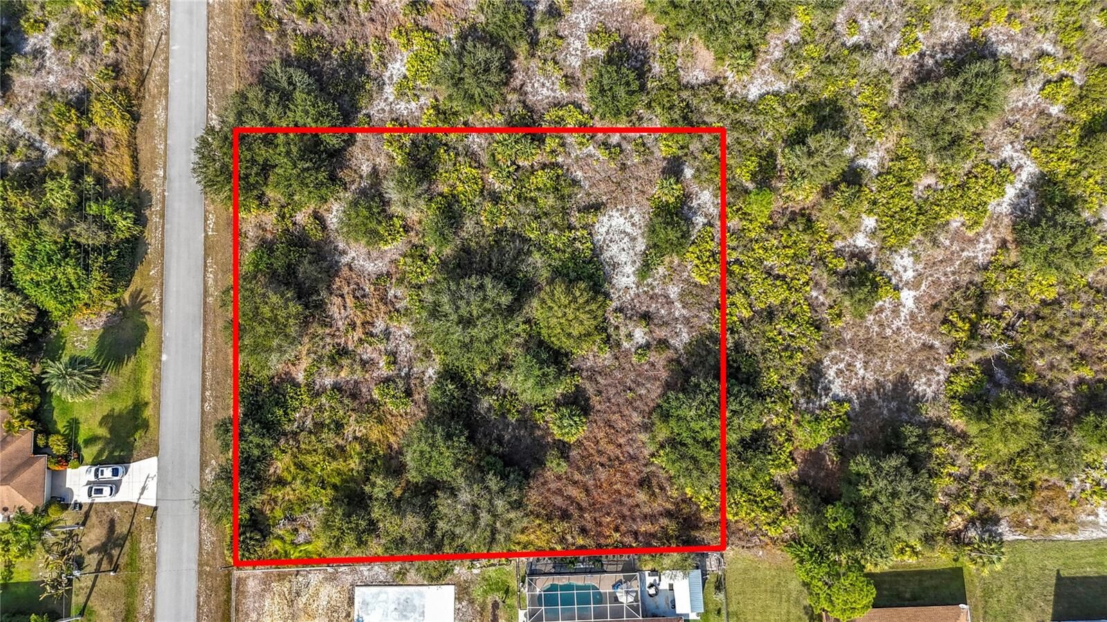 Property Photo:  904 Lake Avenue  FL 33972 