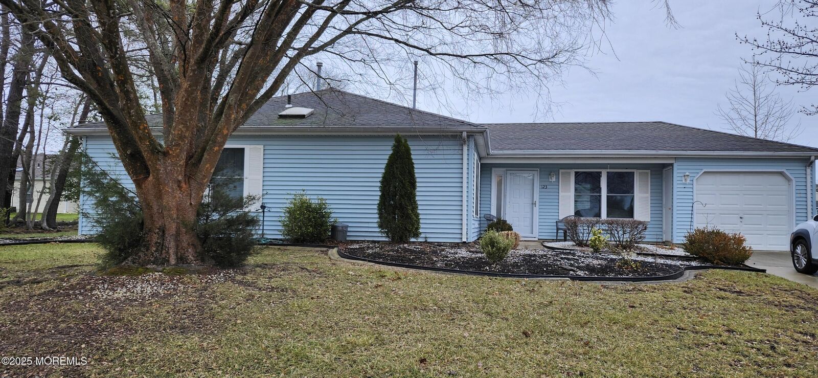 Property Photo:  123 Hancock Drive  NJ 08087 